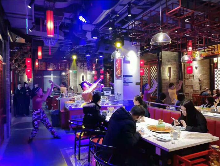 成都好吃的火锅店推荐，这家确实霸道！