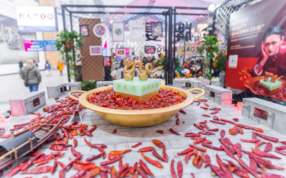六盘水开火锅加盟店能挣钱吗？前景如何？