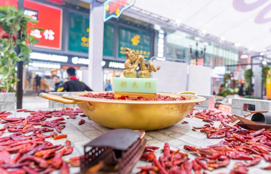 特色小火锅店如何提高顾客满意度？
