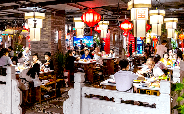 明星网红纷纷开店，火锅店真的这么赚钱吗？