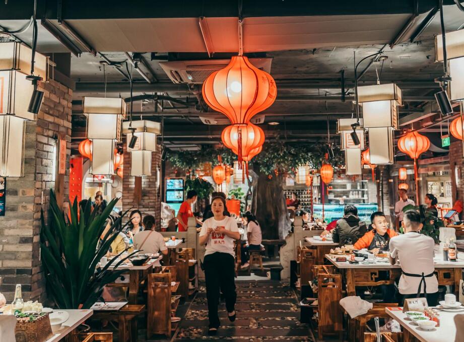 老火锅店如何装修气派又有特色？
