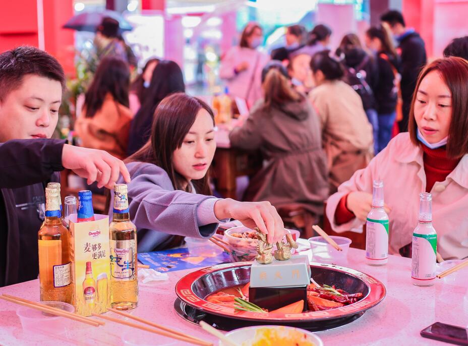 2022年想开一家小火锅店有发展前途么？