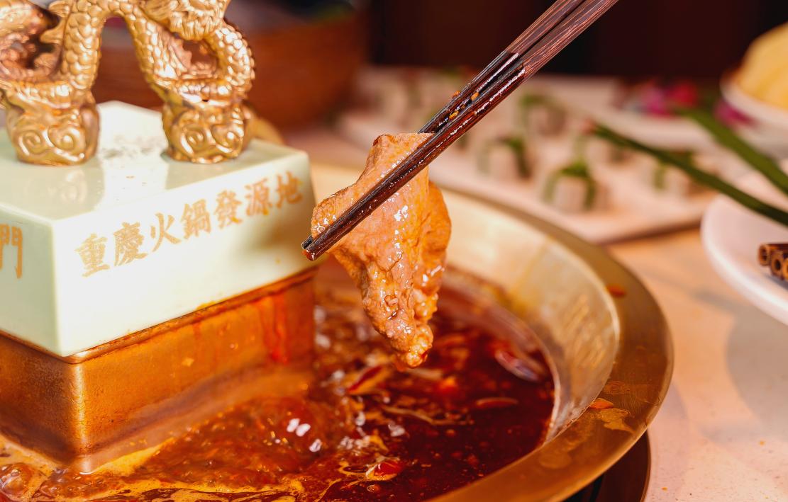 来重庆，火锅好吃？还是串串好吃？
