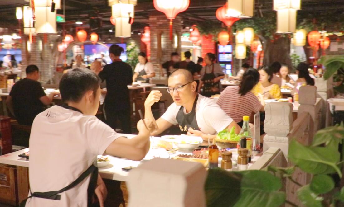 一家火锅店倒闭了，到底是什么原因？
