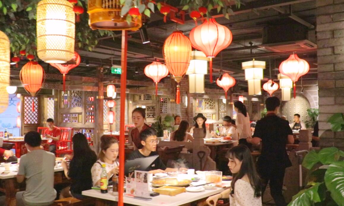 重庆火锅，凭什么成为了社交名片？