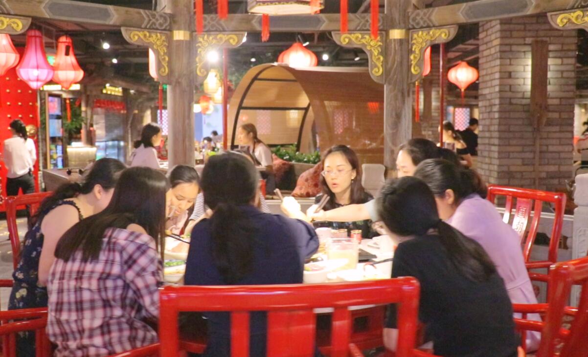 在深圳，开重庆火锅店，可行吗？